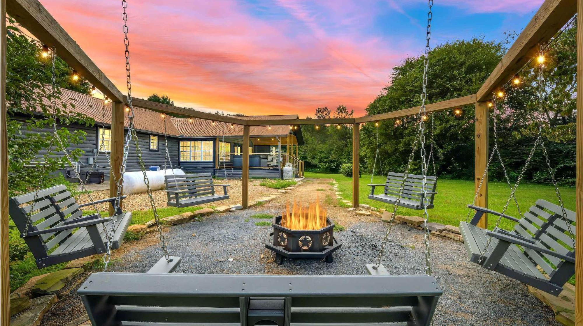 סביירוויל Poolside At Autumn Woods - Pool, Theater, Fireplace, Firepit, Arcade מראה חיצוני תמונה